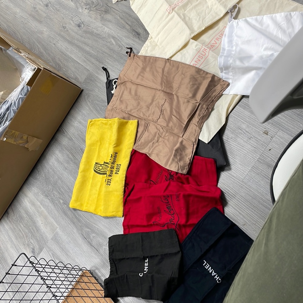 9 assorted dust bags